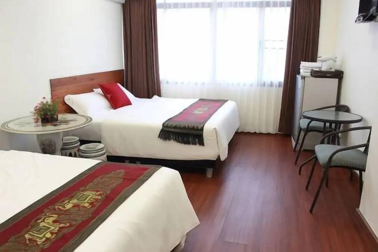 Long Zhu Guesthouse