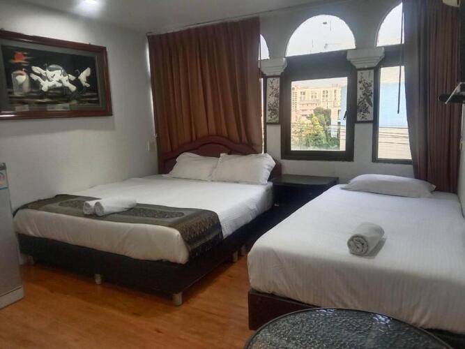 Long Zhu Guesthouse
