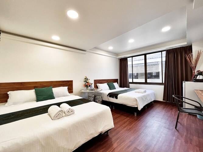 Long Zhu Guesthouse