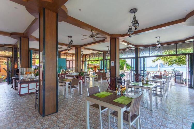 Phi Phi Long Beach Resort & Villa