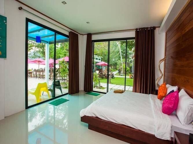 Paradise Resort Phi Phi