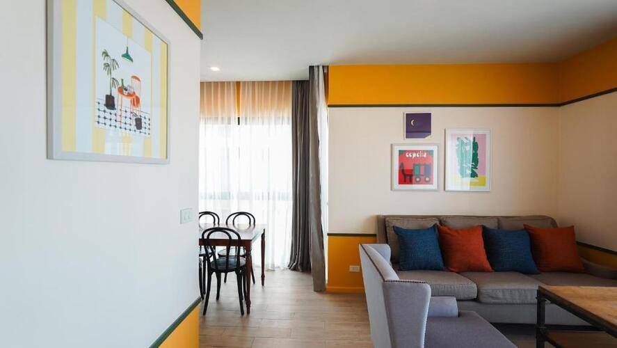 Dlux Condominium