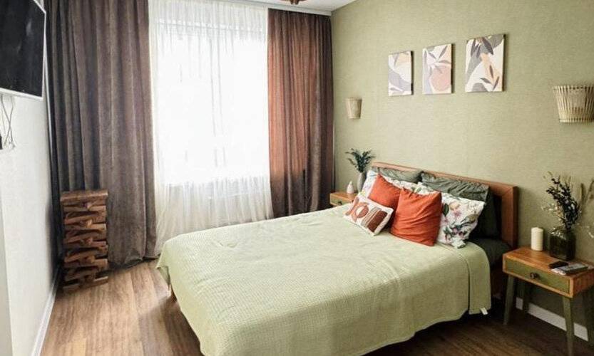 Добрый Дом В Центре Уфы С Видом На Реку Белая