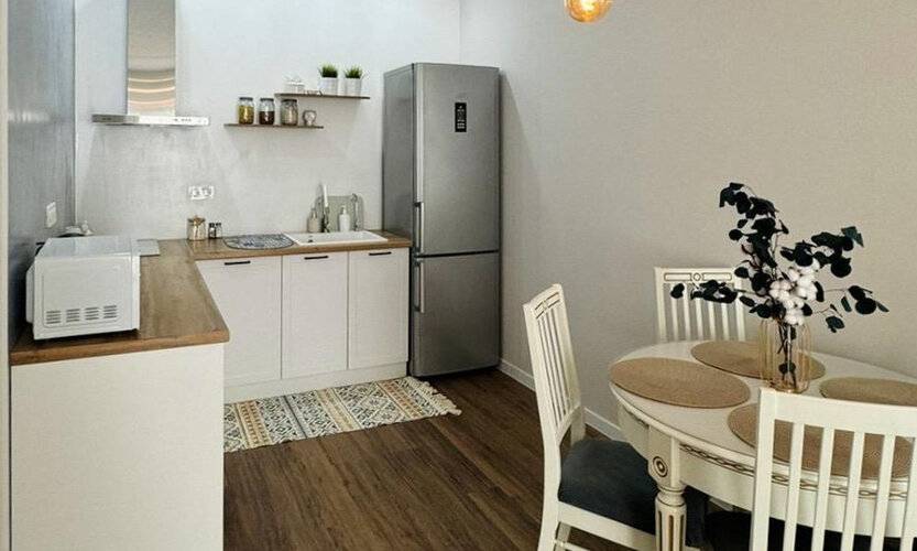 Добрый Дом В Центре Уфы С Видом На Реку Белая