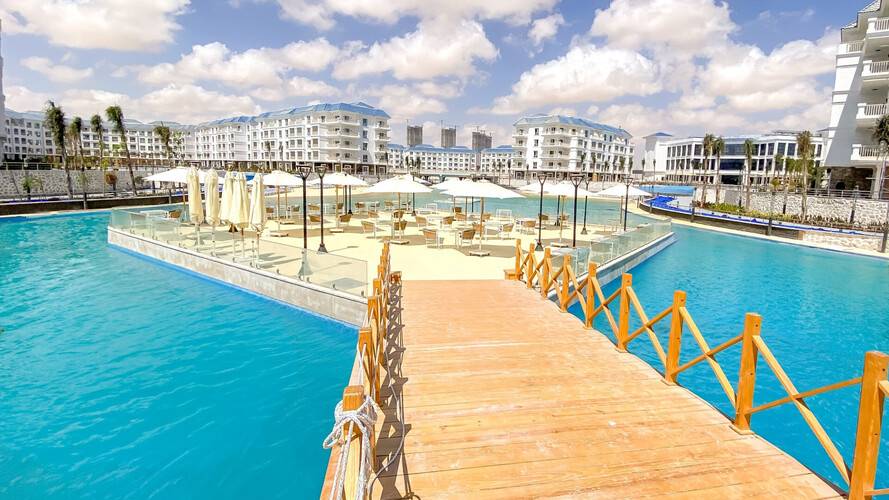 Azur One Eleven Hotel