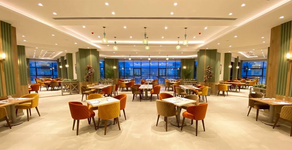 Azur One Eleven Hotel