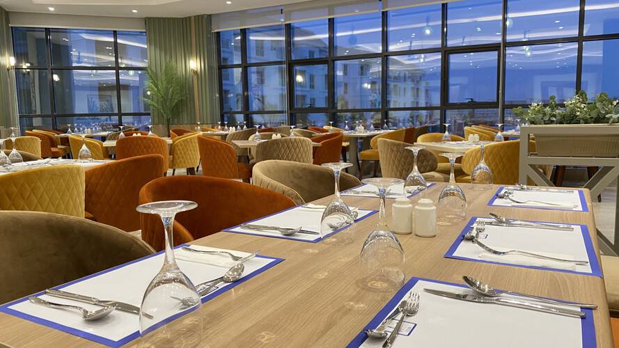 Azur One Eleven Hotel