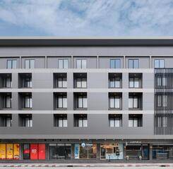 $item['hotel']['name']