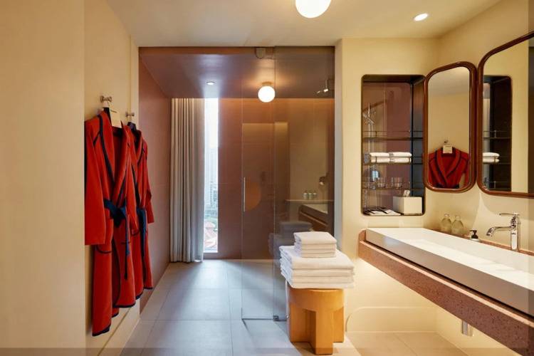 The Standard Bangkok Mahanakhon