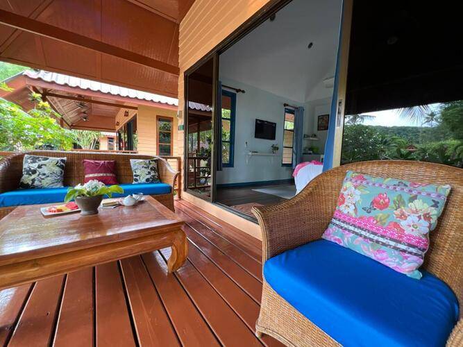 Cruiser Island Resort