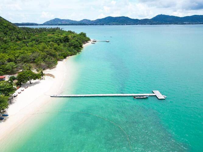 Cruiser Island Resort
