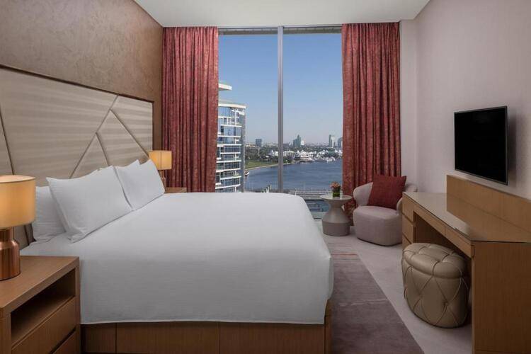 Hilton Dubai Jewel Of The Creek Residences