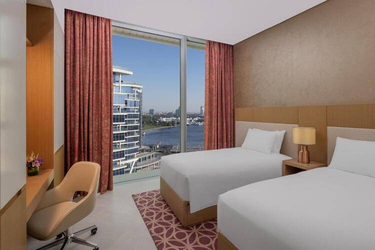 Hilton Dubai Jewel Of The Creek Residences