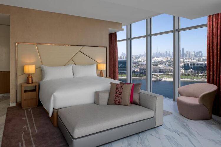 Hilton Dubai Jewel Of The Creek Residences
