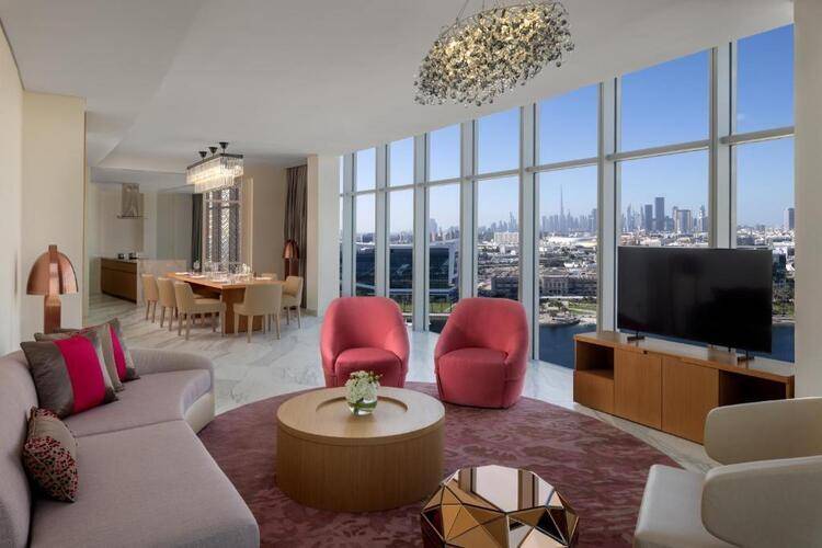 Hilton Dubai Jewel Of The Creek Residences
