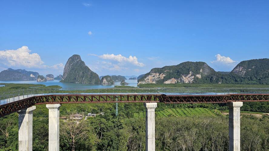Beyond Skywalk Nangshi