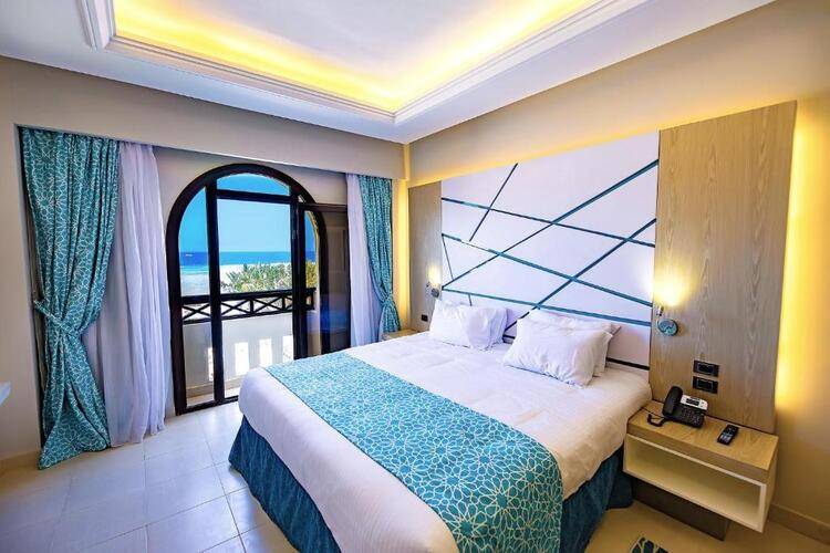 Gravity Hotel & Aqua Park Sahl Hasheesh — Families And Couples Only