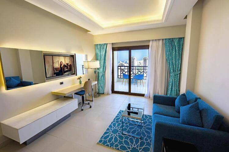 Gravity Hotel & Aqua Park Sahl Hasheesh — Families And Couples Only