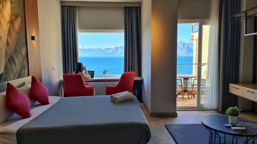 Let'stay Panorama Suites