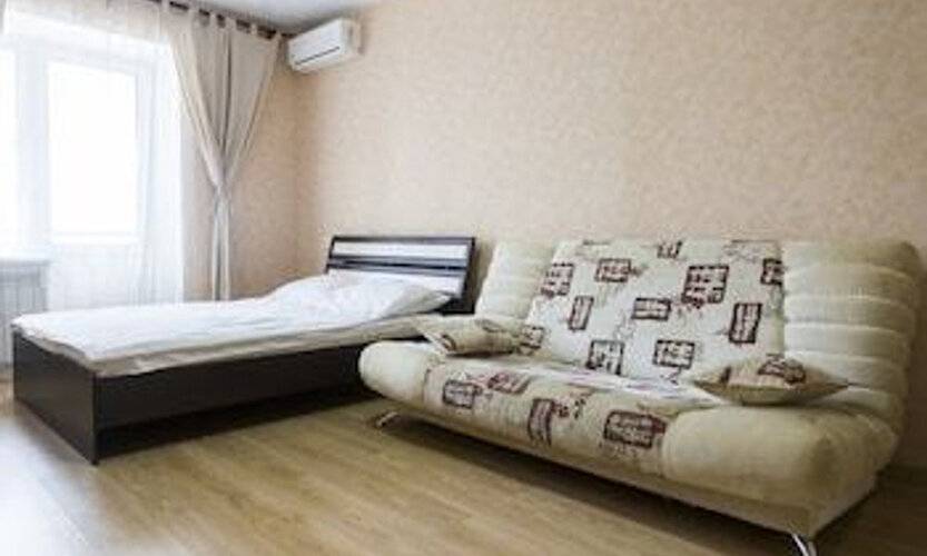 Apartment On 5-Ya Proseka