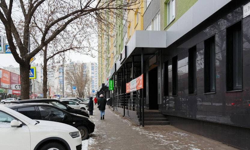 Apartments On Revolyutsionnaya 101b Street