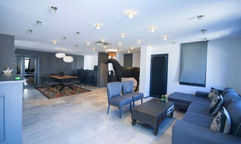 Pudra Hotel