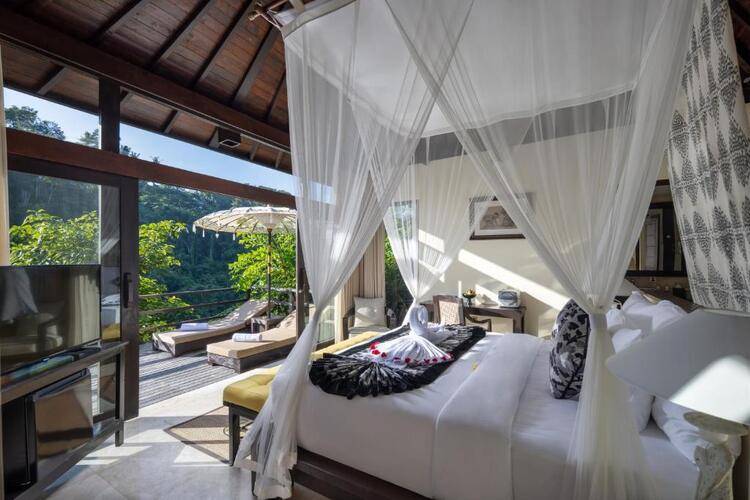 The Kayon Valley Resort