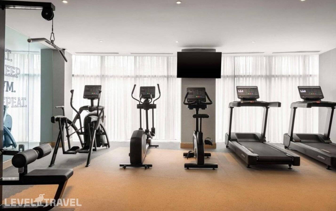 фотографии отеля Hilton Garden Inn Baku в Азербайджан(Баку) - фото №3