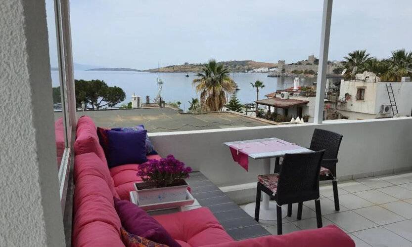 R House Hotel