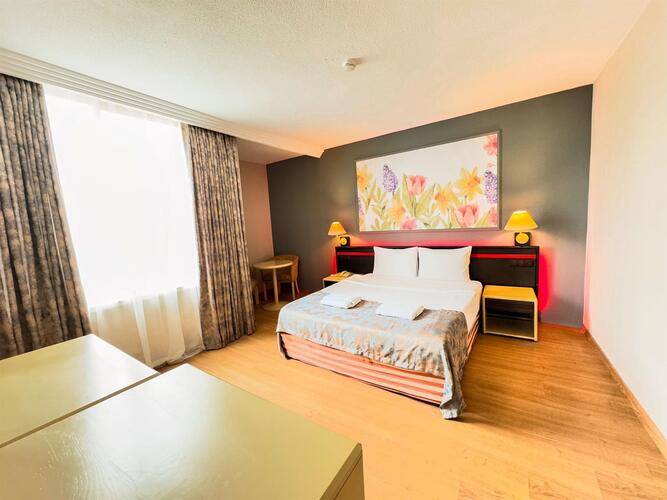 Senza Sunset Beach Hotel