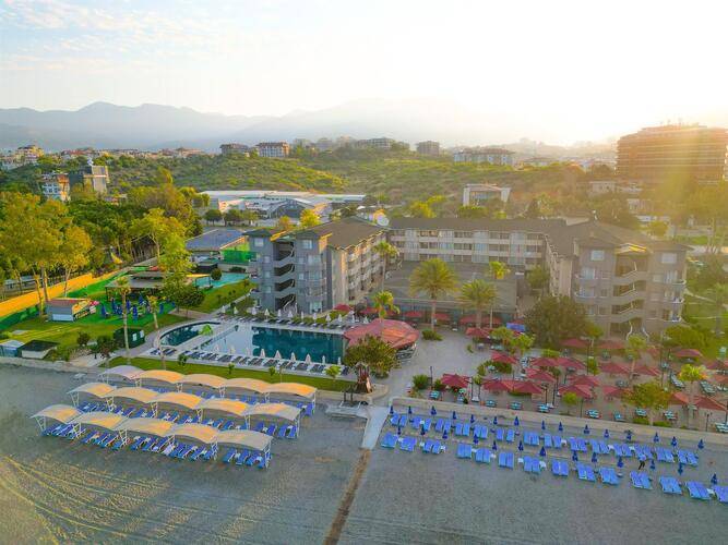 Senza Sunset Beach Hotel