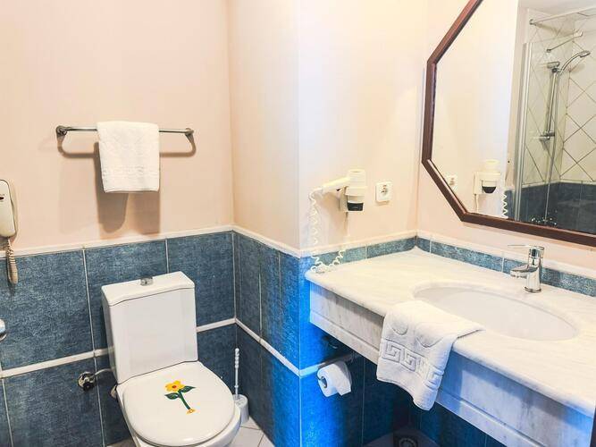 Senza Sunset Beach Hotel