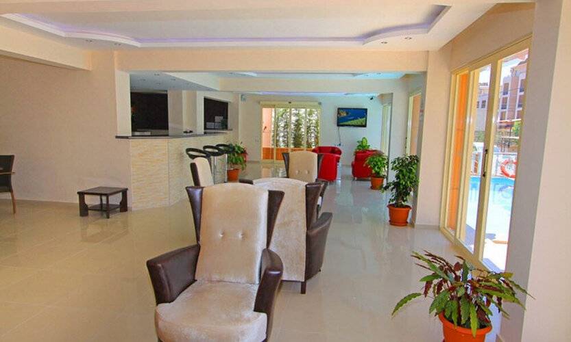 Aristo Hotel