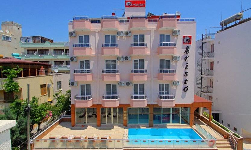 Aristo Hotel