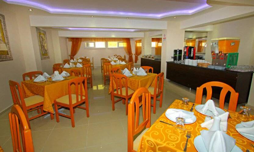Aristo Hotel
