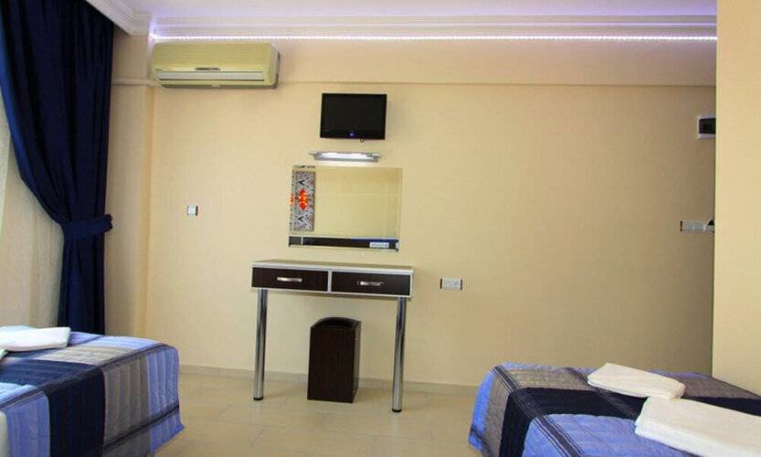 Aristo Hotel