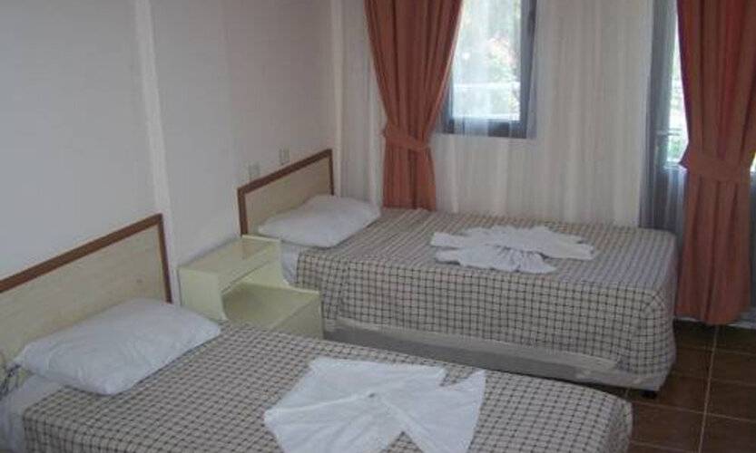 Golden Beach Hotel