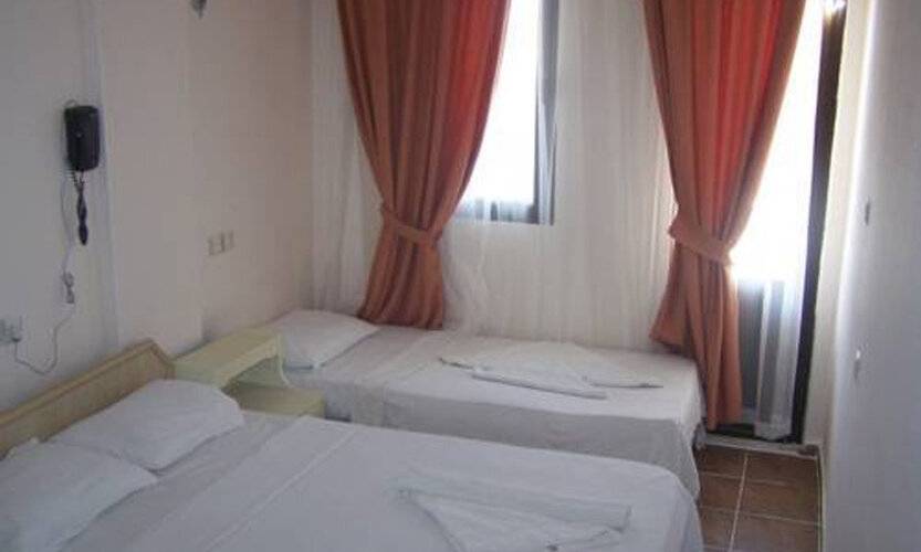 Golden Beach Hotel