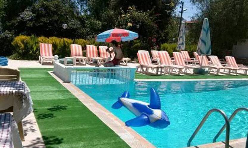 Golden Beach Hotel