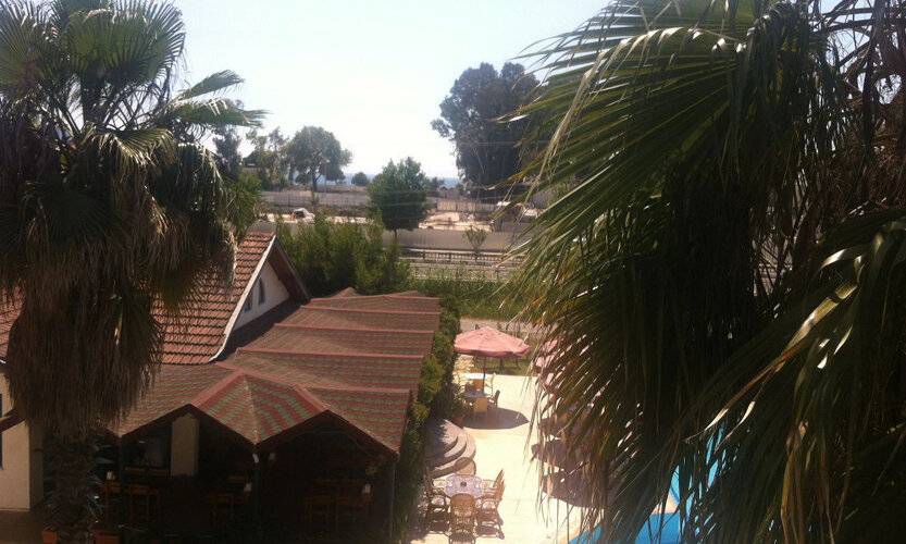 Bezay Hotel