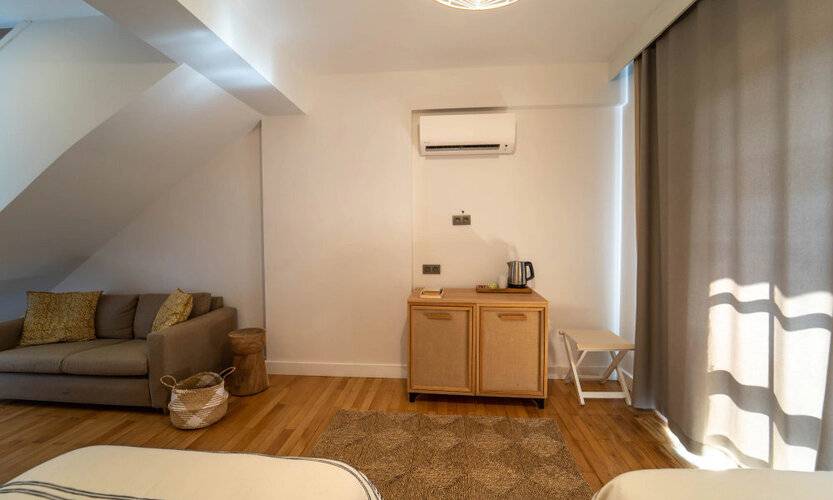 Hotel Club-E