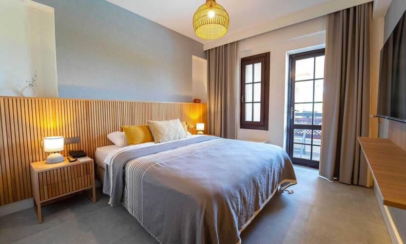 Hotel Club-E