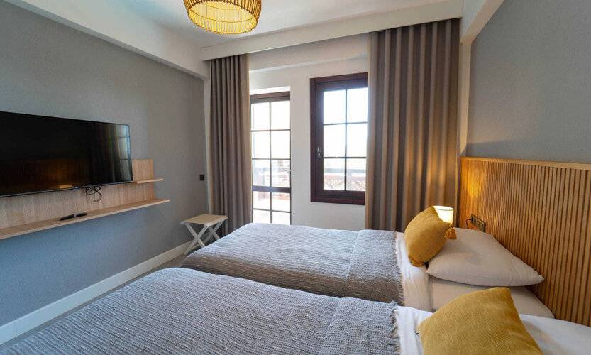 Hotel Club-E