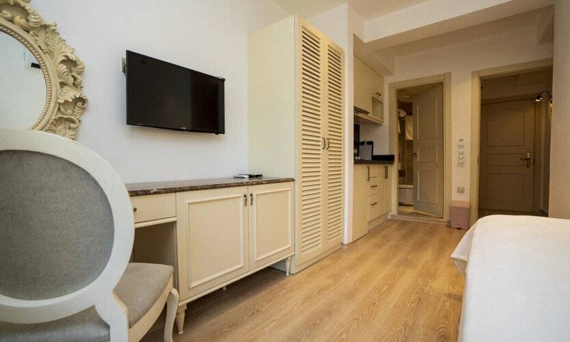Channel Suites