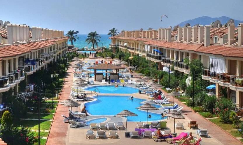 Sunset Beach Club Lebrentals