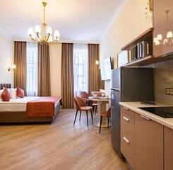 $item['hotel']['name']