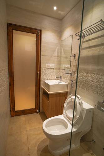 Treehouse Mars Beach Cottages