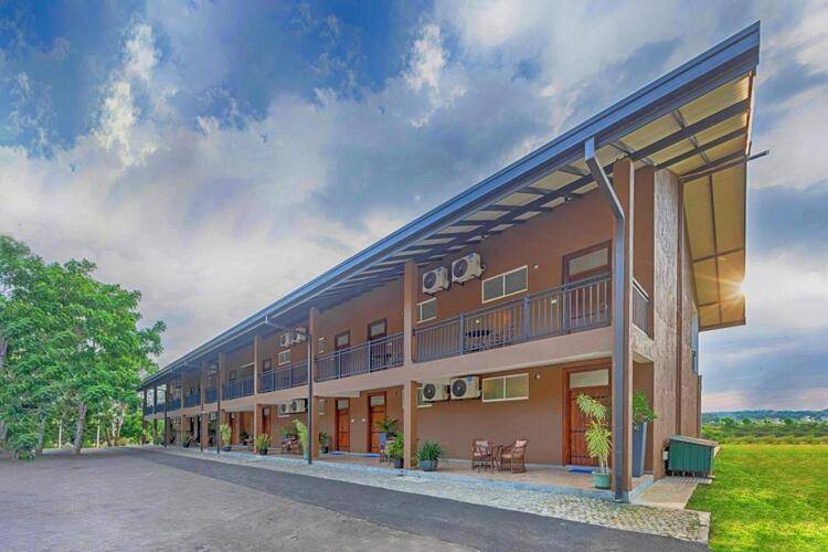 Birds Resort Hambantota