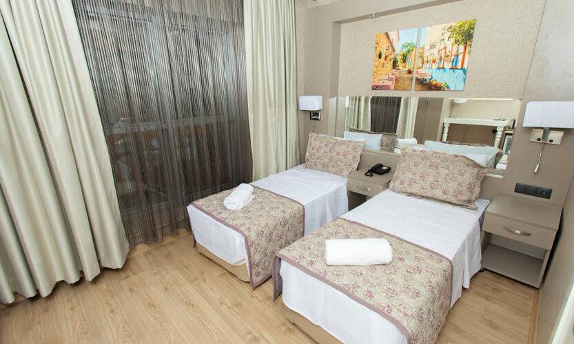 Hotel Iz