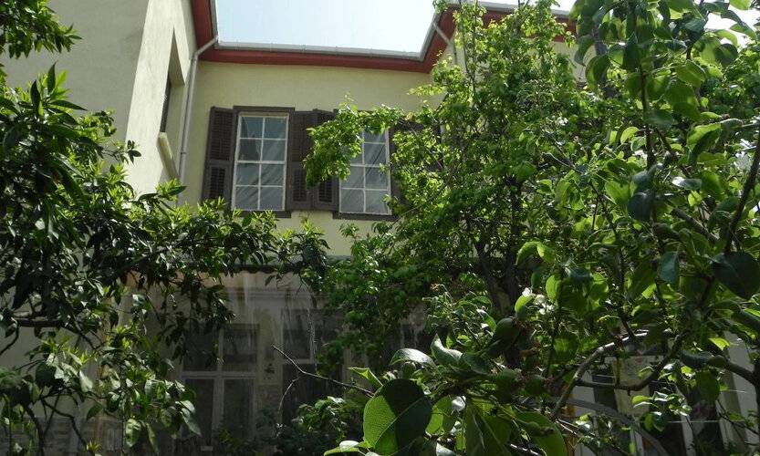 Lotus Garden Hostel Izmir